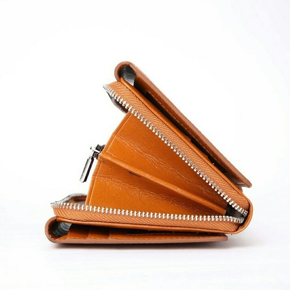 HAUT-TON Genuine Leather 100% Authentic Wallet. - Picture 3 of 4